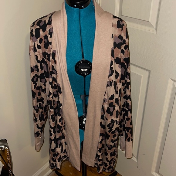 Top - Picture 1 of 4